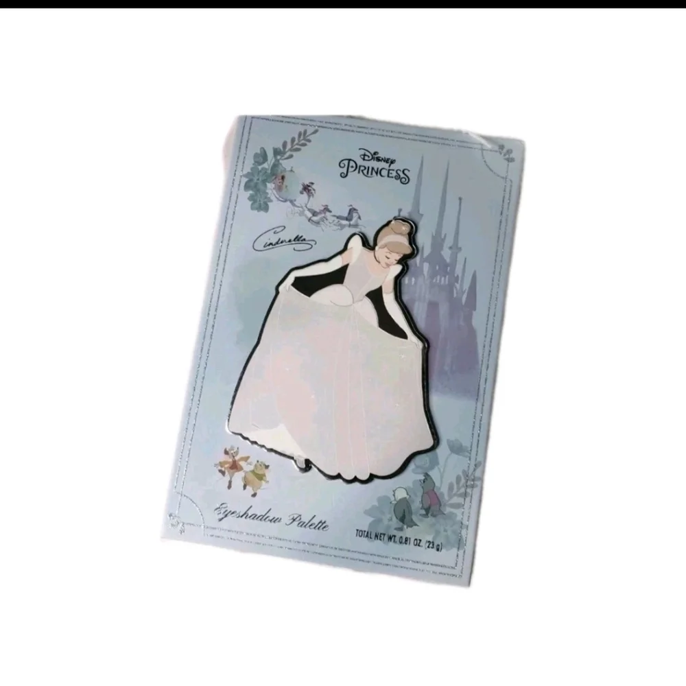 Disney Cinderella Complexion Palette Beauty Puff Bundle NWT